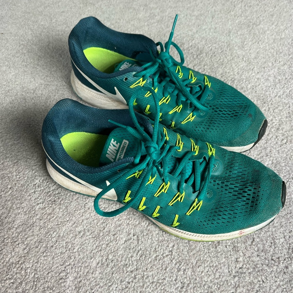 Nike Teal and Lime Zoom Pegasus 33 Athletic Sneakers